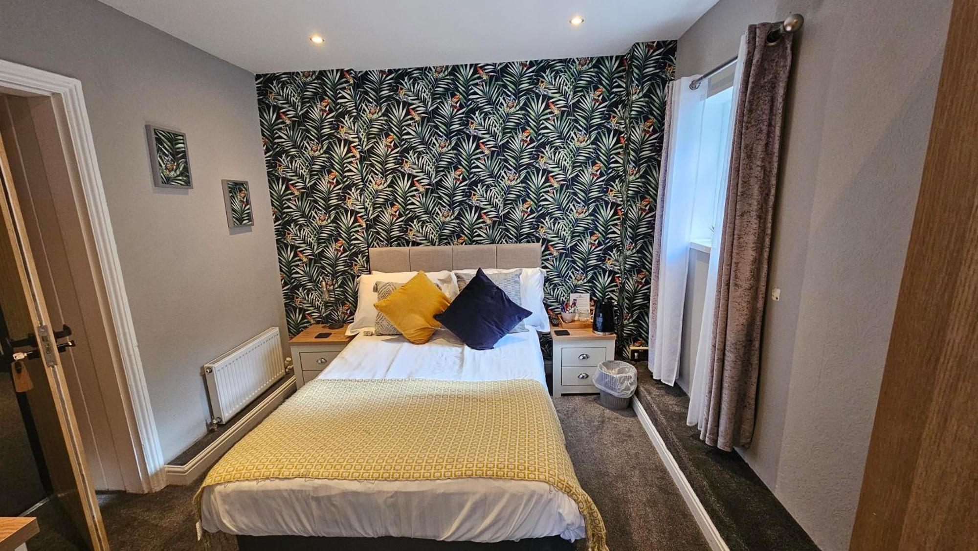 Hotel Rudyard Leek Extérieur photo